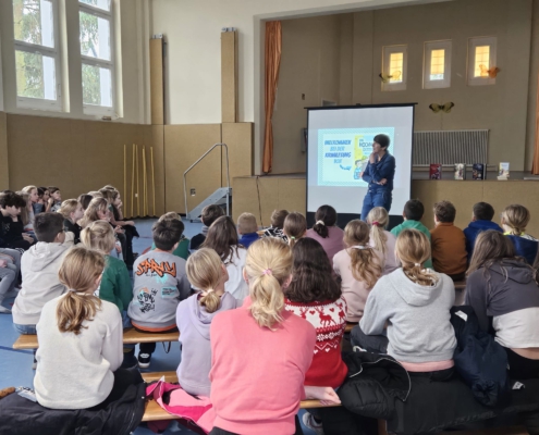 5d8525dc-0b20-4b5b-839f-d046d35b9244